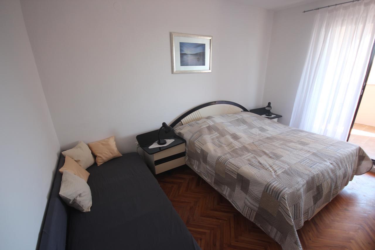 Apartments Njaco Ražanac Oda fotoğraf